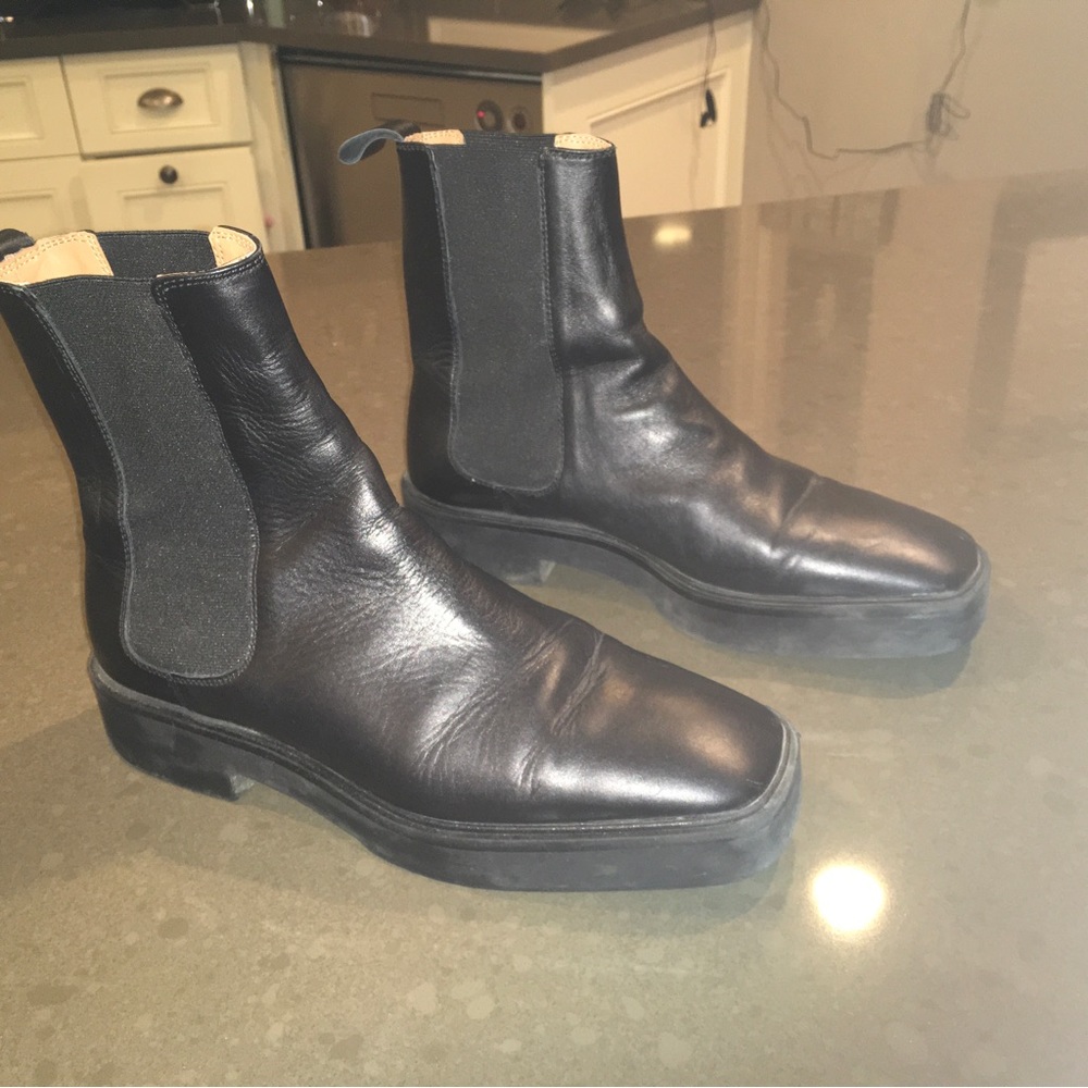 Zara black leather ankle boot